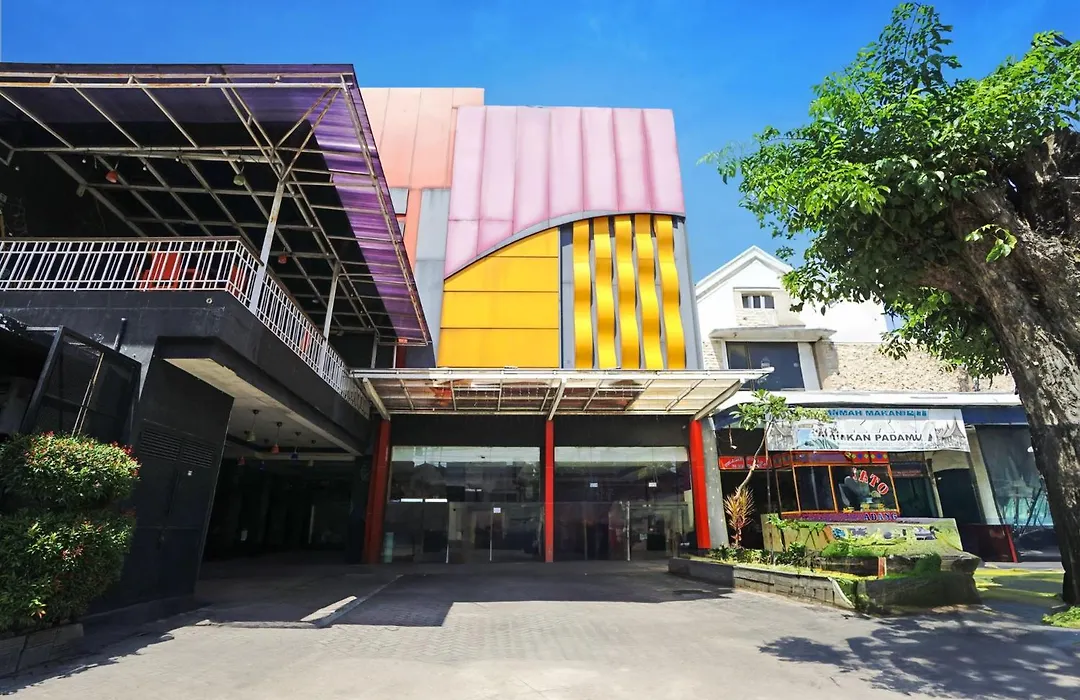Townhouse Oak Malang near ITN Malang formerly Fariz Hotel Singosari-1