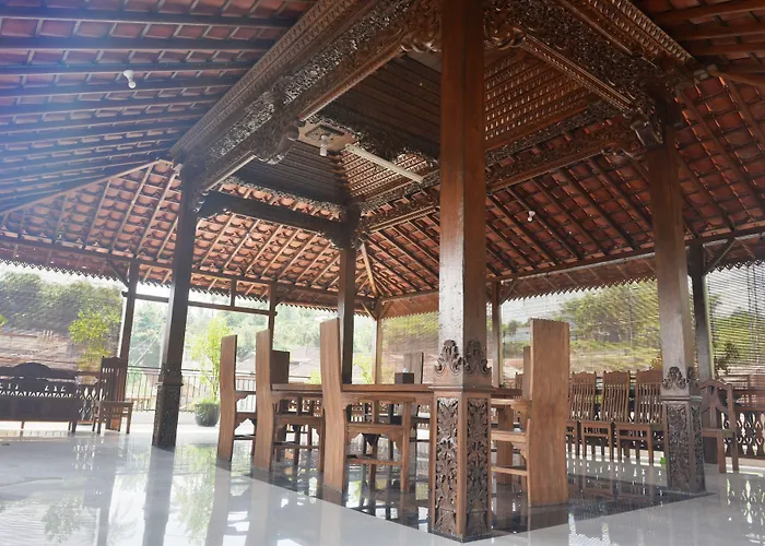 Malang Hill Syariah RedPartner Hotel